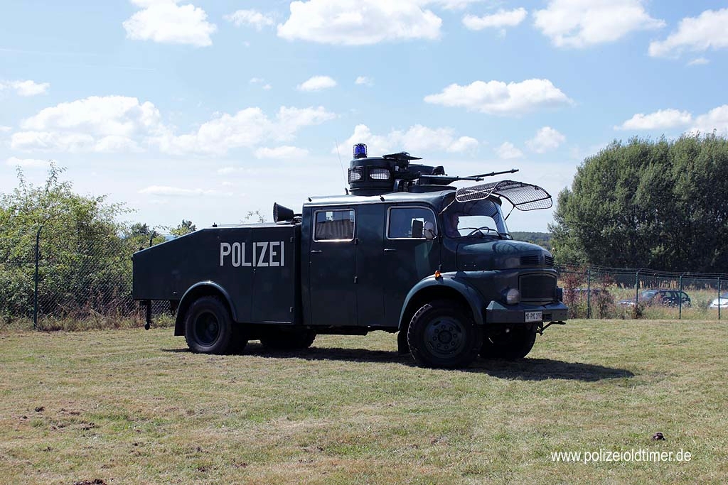 Sommerfest-Polizeioldtimer-Museum_2012 (138).jpg
